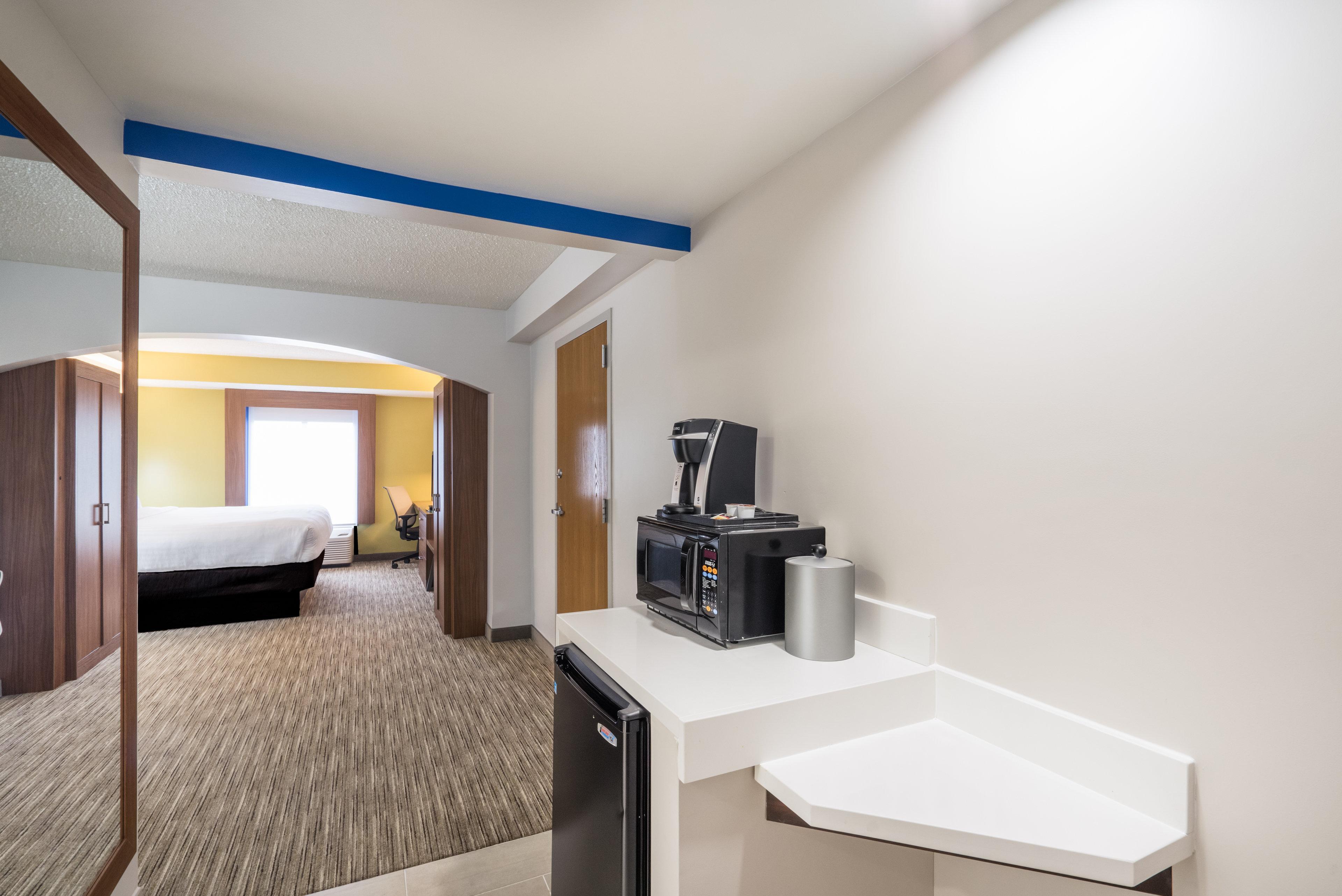 Holiday Inn Express Hotel & Suites Louisville East By Ihg Eksteriør billede