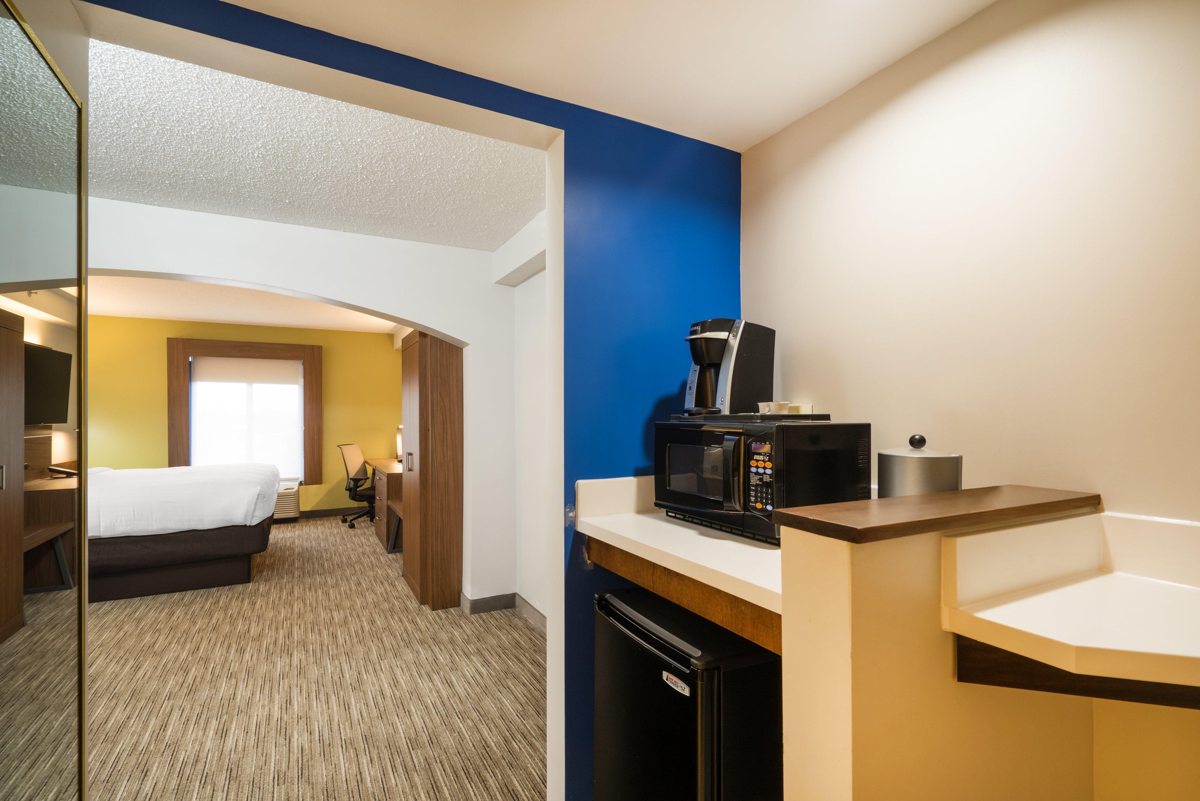 Holiday Inn Express Hotel & Suites Louisville East By Ihg Eksteriør billede