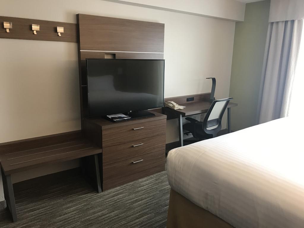 Holiday Inn Express Hotel & Suites Louisville East By Ihg Eksteriør billede
