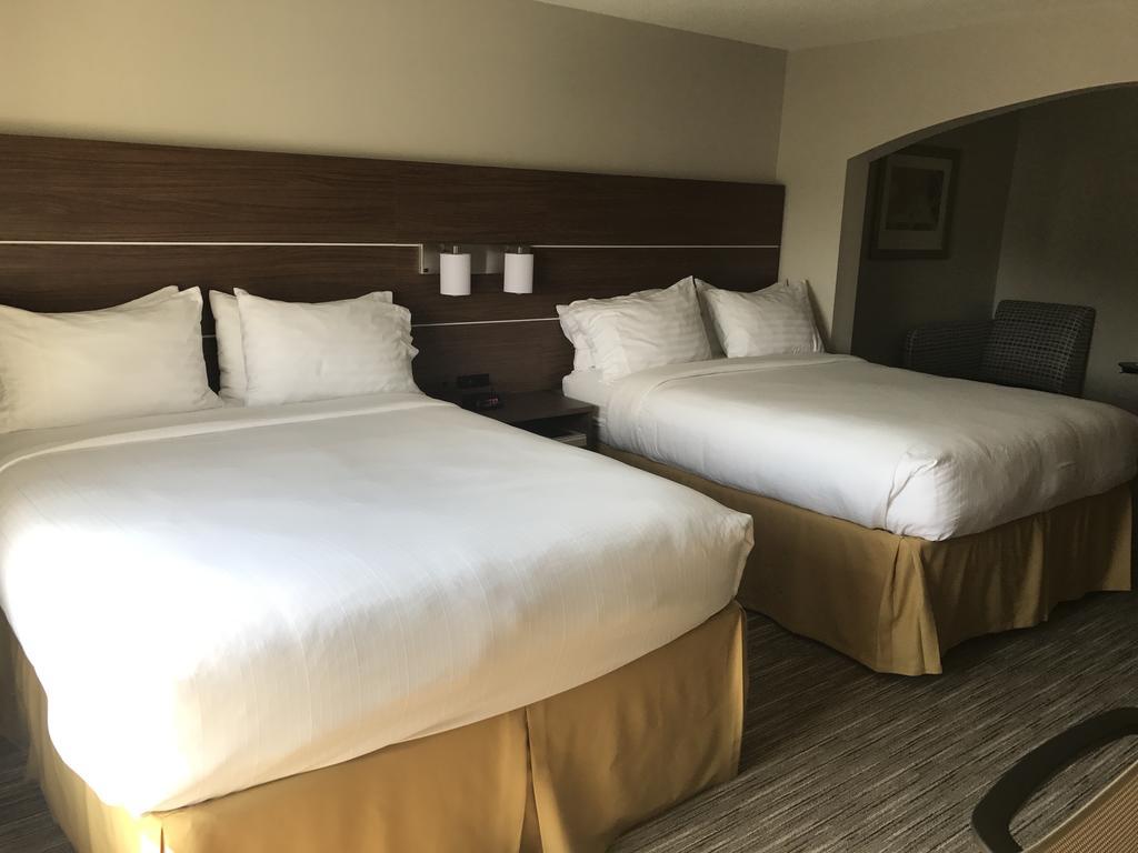 Holiday Inn Express Hotel & Suites Louisville East By Ihg Eksteriør billede