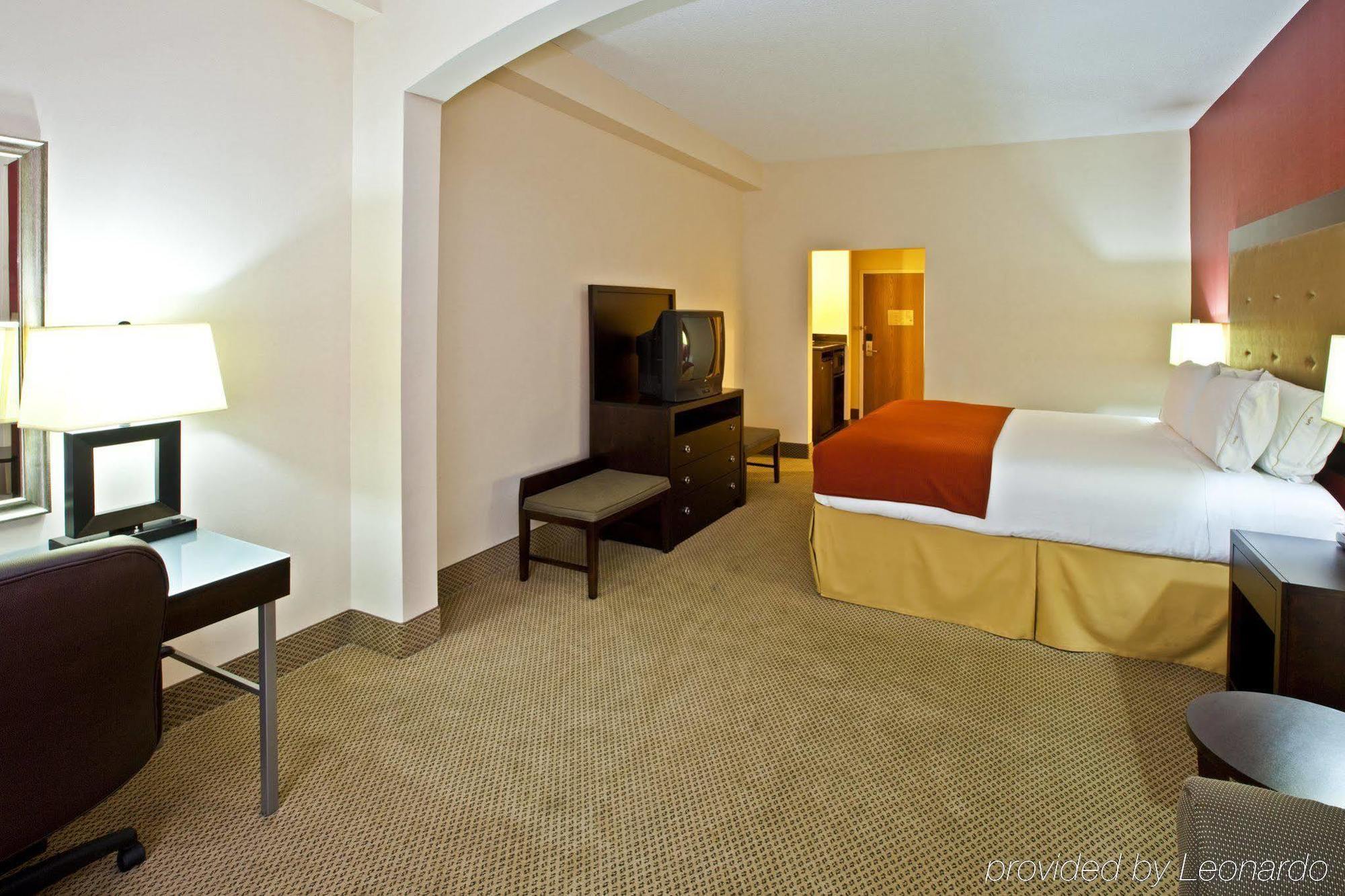 Holiday Inn Express Hotel & Suites Louisville East By Ihg Eksteriør billede