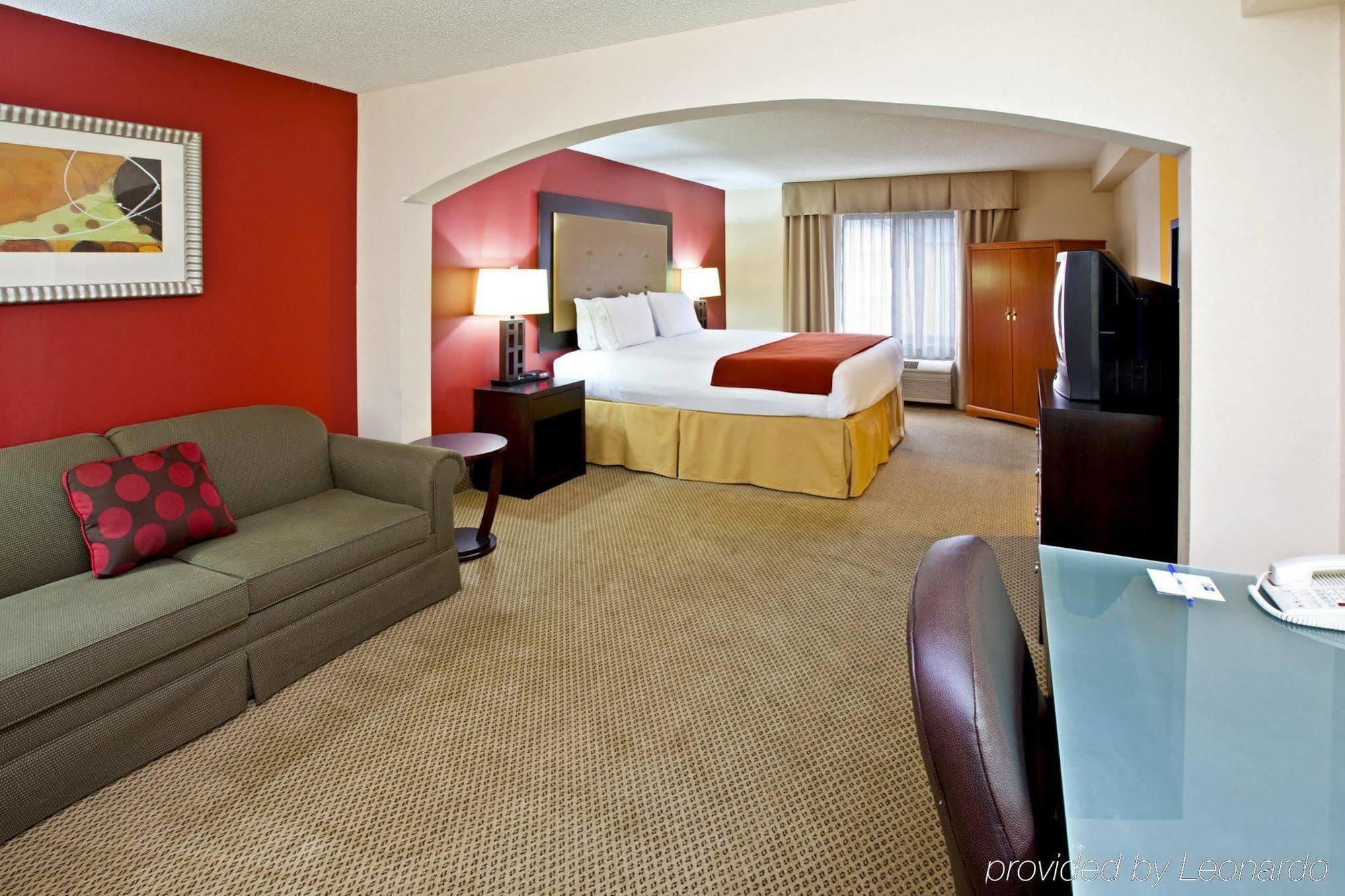 Holiday Inn Express Hotel & Suites Louisville East By Ihg Eksteriør billede
